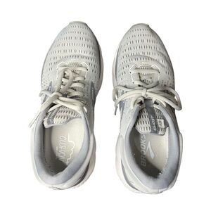 Brooks Ghost 13 Sneakers Women’s Size 8.5